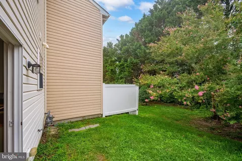 Exterior - 1006 Meadow View Dr, Salisbury, MD 21804 photo 9 of 10