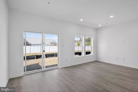 Living - 306 Clement Loop, Salisbury, MD 21801 photo 4 of 4