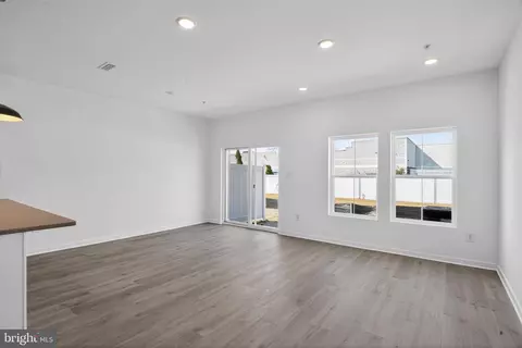 Living - 306 Clement Loop, Salisbury, MD 21801 photo 1 of 4