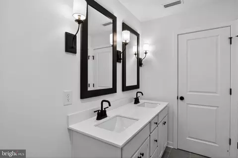 Bath - 306 Clement Loop, Salisbury, MD 21801 photo 2 of 2