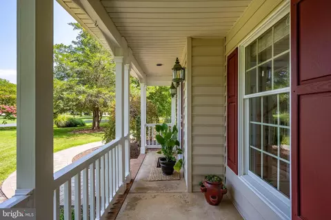 Exterior - 25343 Club Cir, Quantico, MD 21856 photo 30 of 30