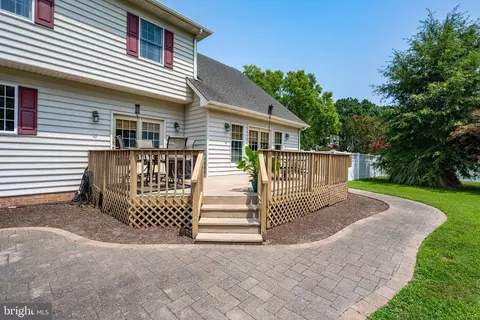 Exterior - 25343 Club Cir, Quantico, MD 21856 photo 8 of 30