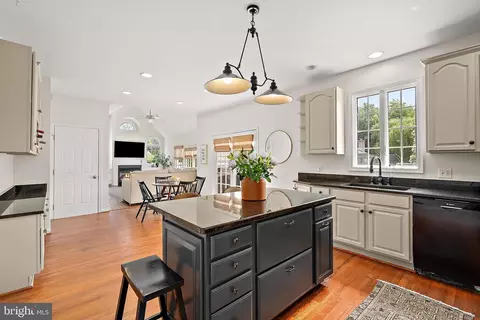 Kitchen - 25343 Club Cir, Quantico, MD 21856 photo 1 of 7