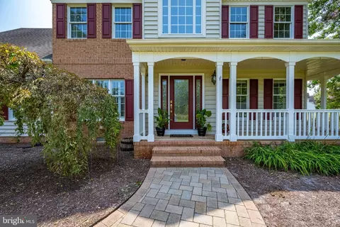 Exterior - 25343 Club Cir, Quantico, MD 21856 photo 2 of 30