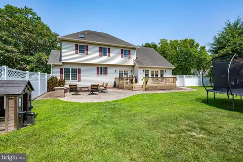 Exterior - 25343 Club Cir, Quantico, MD 21856 photo 3 of 30