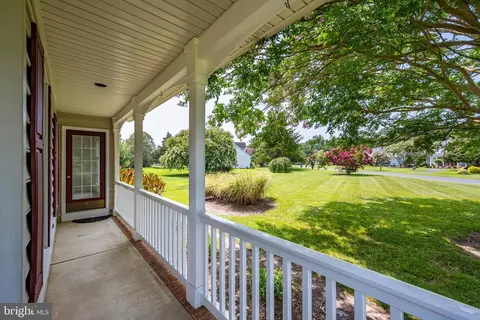 Exterior - 25343 Club Cir, Quantico, MD 21856 photo 29 of 30