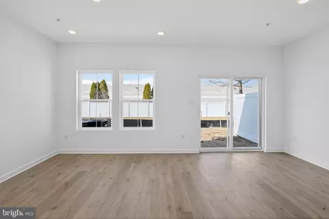 Living - 302 Clement Loop, Salisbury, MD 21801 photo 1 of 2
