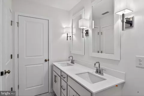 Bath - 302 Clement Loop, Salisbury, MD 21801 photo 1 of 2