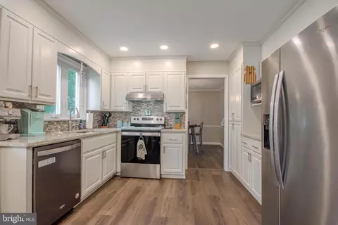 Kitchen - 6468 Centennial Dr, Salisbury, MD 21801 photo 1 of 2