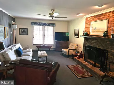 Living - 27304 Independence Ln, Salisbury, MD 21801 photo 2 of 3