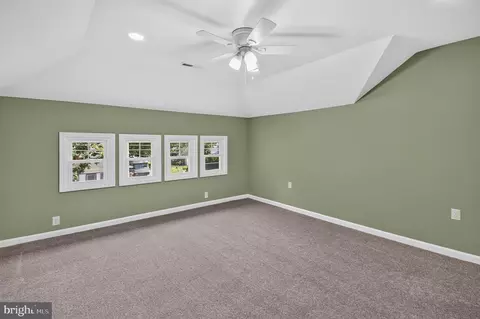Bedroom - 401 E Pine St, Delmar, MD 21875 photo 3 of 3