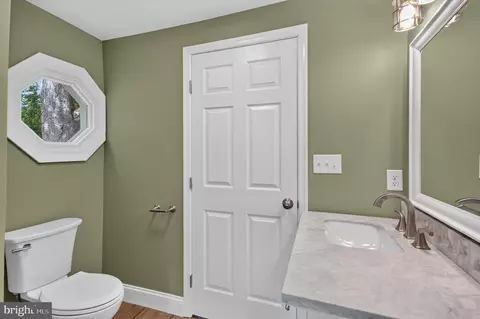 Bath - 401 E Pine St, Delmar, MD 21875 photo 1 of 4