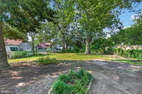 Exterior - 401 E Pine St, Delmar, MD 21875 photo 7 of 7