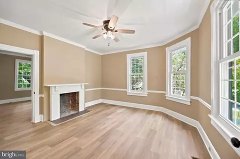 Living - 312 Park Ave, Salisbury, MD 21801 photo 2 of 2