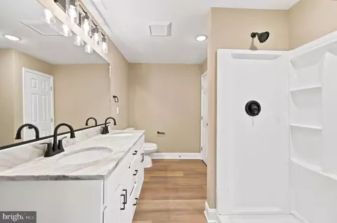 Entry Way - 312 Park Ave, Salisbury, MD 21801 photo 4 of 4
