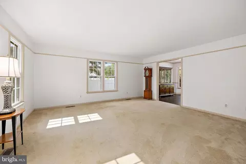 Living - 1104 Calebs Way, Salisbury, MD 21804 photo 2 of 4