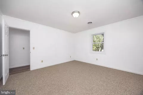 Bedroom - 813 Price Rd, Salisbury, MD 21801 photo 8 of 10