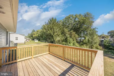 Exterior - 813 Price Rd, Salisbury, MD 21801 photo 4 of 5