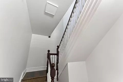 Entry Way - 307 Newton St, Salisbury, MD 21801 photo 7 of 16