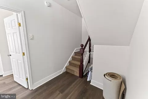 Entry Way - 307 Newton St, Salisbury, MD 21801 photo 2 of 16