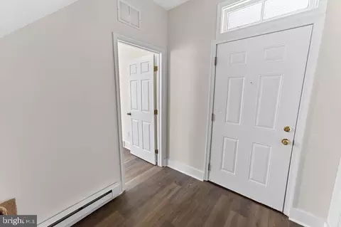 Entry Way - 307 Newton St, Salisbury, MD 21801 photo 1 of 16