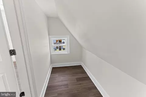 Entry Way - 307 Newton St, Salisbury, MD 21801 photo 11 of 16