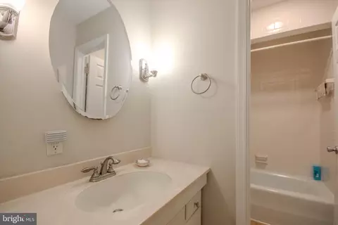 Bath - 420 Indian, Salisbury, MD 21801 photo 2 of 2