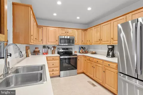 Kitchen - 602 Crestview Ln, Salisbury, MD 21801 photo 3 of 7