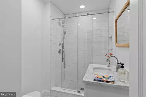 Bath - 602 Crestview Ln, Salisbury, MD 21801 photo 1 of 2