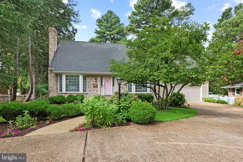 Exterior - 602 Crestview Ln, Salisbury, MD 21801 photo 3 of 9