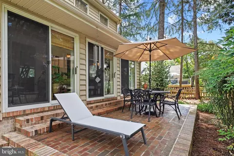 Exterior - 602 Crestview Ln, Salisbury, MD 21801 photo 4 of 9