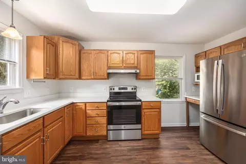 Kitchen - 117 Johnson Dr, Salisbury, MD 21804 photo 2 of 3
