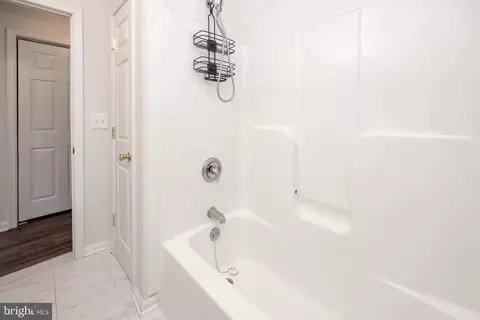 Bath - 117 Johnson Dr, Salisbury, MD 21804 photo 2 of 3