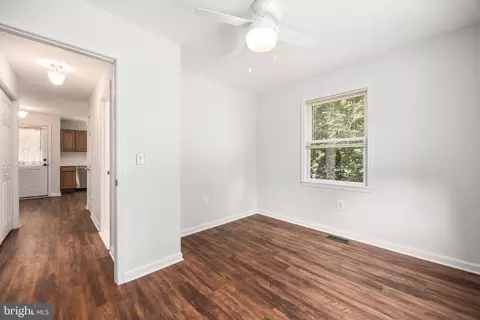 Entry Way - 117 Johnson Dr, Salisbury, MD 21804 photo 10 of 12