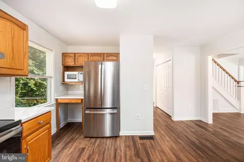 Entry Way - 117 Johnson Dr, Salisbury, MD 21804 photo 6 of 12