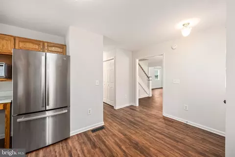 Entry Way - 117 Johnson Dr, Salisbury, MD 21804 photo 7 of 12