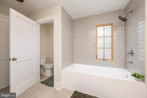 Entry Way - 20401 Nanticoke Dr, Nanticoke, MD 21840 photo 6 of 17