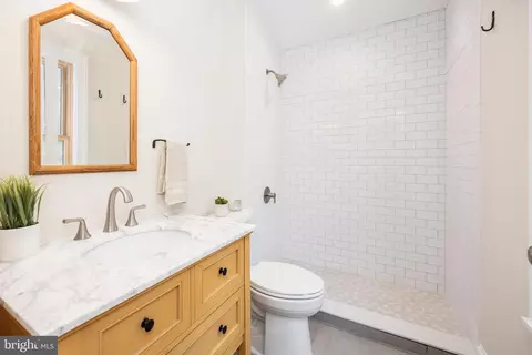 Bath - 20401 Nanticoke Dr, Nanticoke, MD 21840 photo 4 of 4