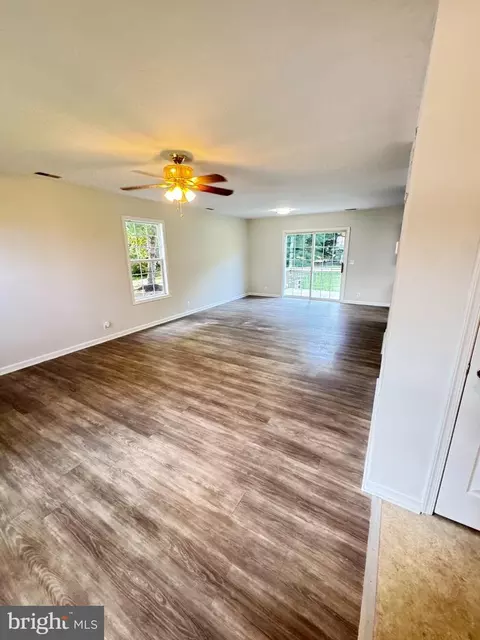 Living - 104 Chestnut St, Hebron, MD 21830 photo 1 of 3
