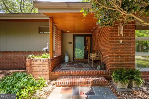 Exterior - 611 Twin Tree Rd, Salisbury, MD 21801 photo 2 of 36