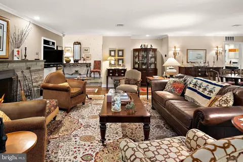 Living - 611 Twin Tree Rd, Salisbury, MD 21801 photo 5 of 5