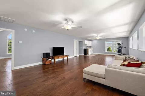 Living - 3431 Redden Ferry Rd, Eden, MD 21822 photo 5 of 5