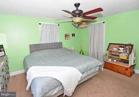 Bedroom - 903 Johnson Rd, Salisbury, MD 21804 photo 2 of 11