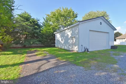 Exterior - 903 Johnson Rd, Salisbury, MD 21804 photo 2 of 9