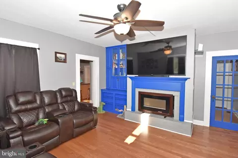 Living - 903 Johnson Rd, Salisbury, MD 21804 photo 1 of 1