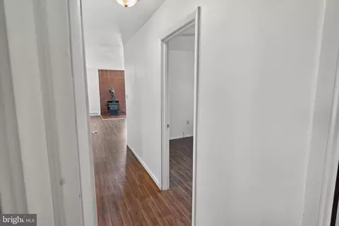 Entry Way - 403 Rose St, Salisbury, MD 21801 photo 4 of 5