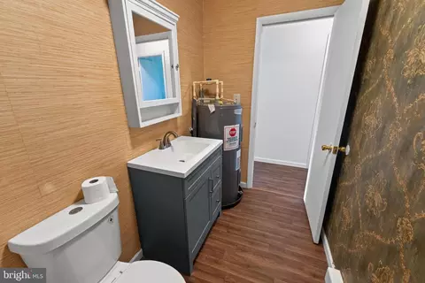 Entry Way - 403 Rose St, Salisbury, MD 21801 photo 5 of 5