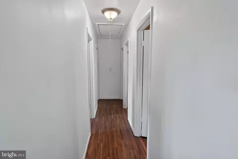 Entry Way - 403 Rose St, Salisbury, MD 21801 photo 3 of 5