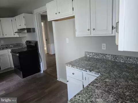 Entry Way - 2689 Church St, Quantico, MD 21856 photo 1 of 5