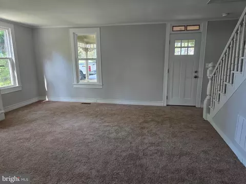 Living - 2689 Church St, Quantico, MD 21856 photo 4 of 7